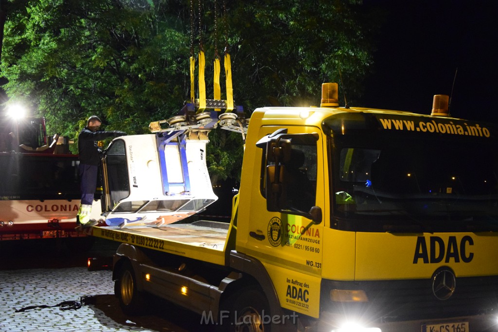 Koelner Seilbahn Gondel blieb haengen Koeln Linksrheinisch P978.JPG - Miklos Laubert